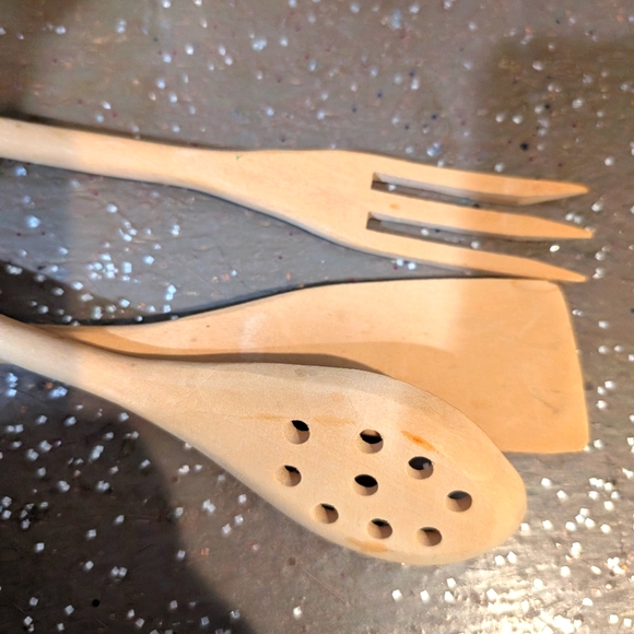 Hand painted vintage wood kitchen utensils - Picture 5 of 5
